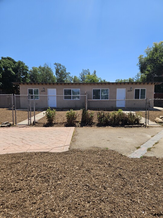 12037 Rockcrest Rd in Lakeside, CA - Building Photo