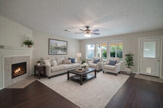 8315 Cardamon Ln in Baytown, TX - Building Photo - Building Photo