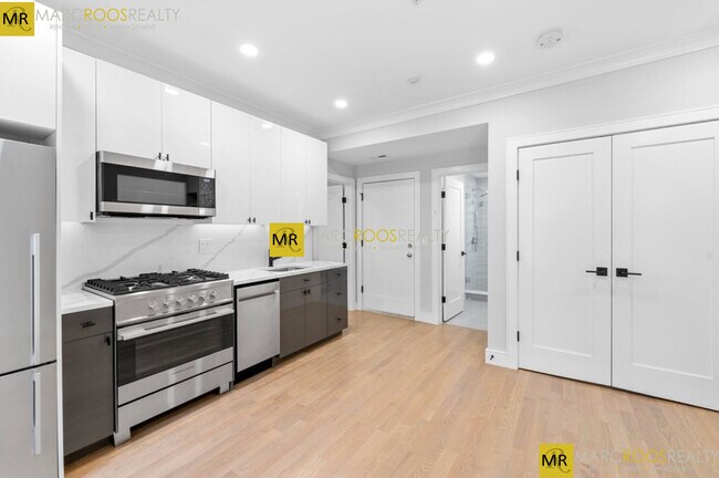 property at 531 Newbury St