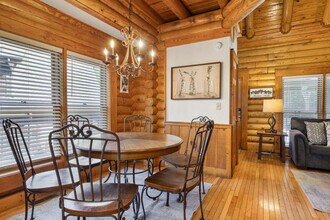 741 Golf View Blvd in Pigeon Forge, TN - Building Photo - Building Photo