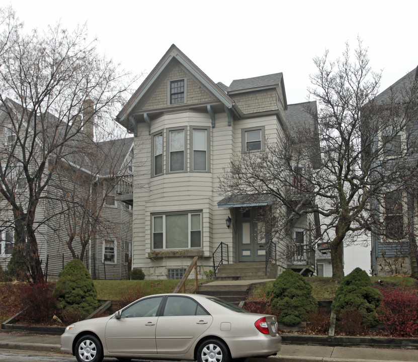 1638 N Van Buren St in Milwaukee, WI - Foto de edificio