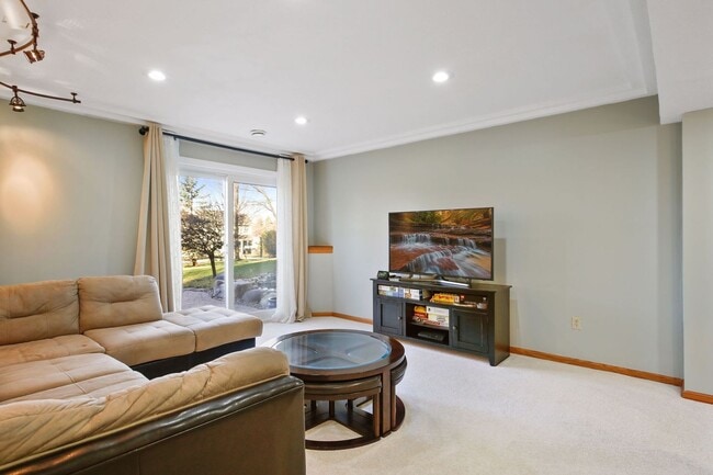 property at 13884 Fountain Ct
