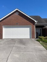 1128 Harbin Ridge Ln in Knoxville, TN - Building Photo