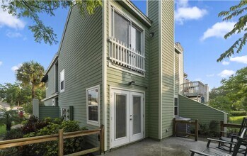 1442 Spindrift Cir E in Neptune Beach, FL - Building Photo - Building Photo