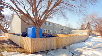 The Plaza in Edmonton, AB - Building Photo - Building Photo