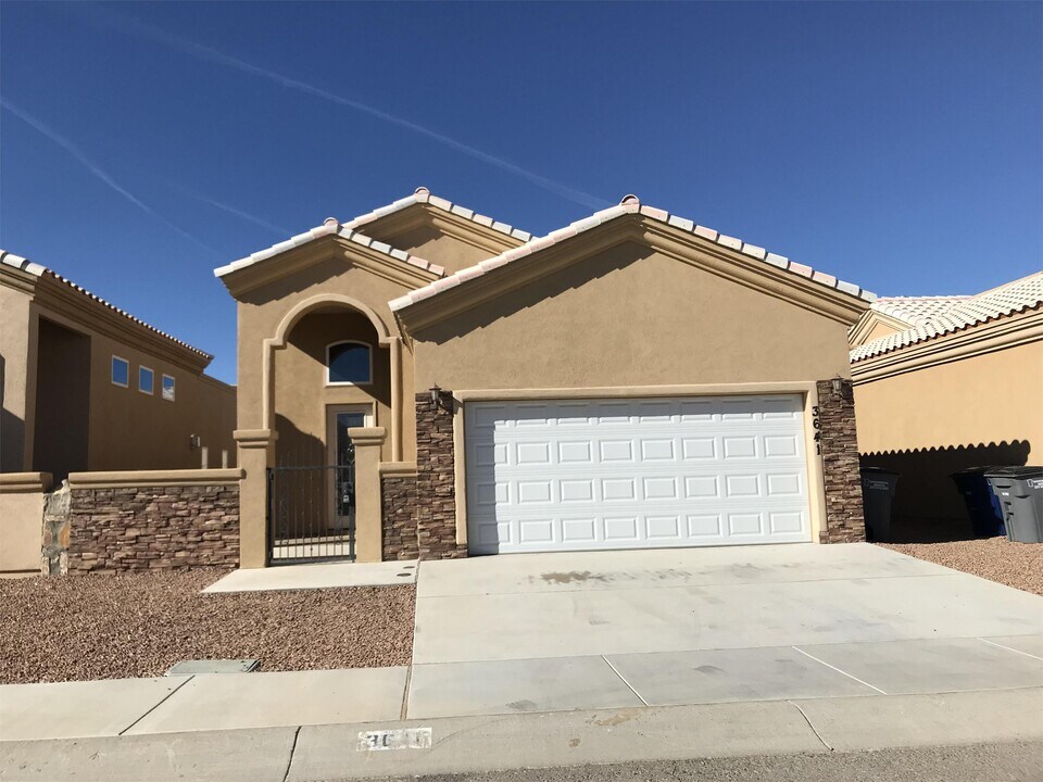 3641 Morgan Bay Pl in El Paso, TX - Building Photo