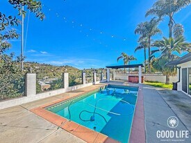 6656 Cleo St in San Diego, CA - Building Photo