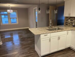 2913 N Narragansett Ave, Unit 3BR 2Fl in Chicago, IL - Foto de edificio - Building Photo