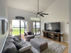 610 Sweetbay Cir in Winter Haven, FL - Foto de edificio - Building Photo