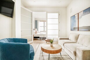 335 E 22nd St in New York, NY - Building Photo