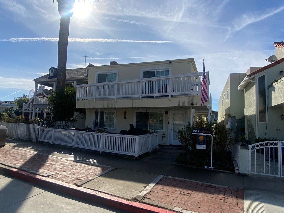 1633 E Balboa Blvd in Newport Beach, CA - Building Photo