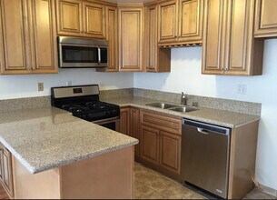 2115 Mathews Ave in Redondo Beach, CA - Building Photo - Building Photo