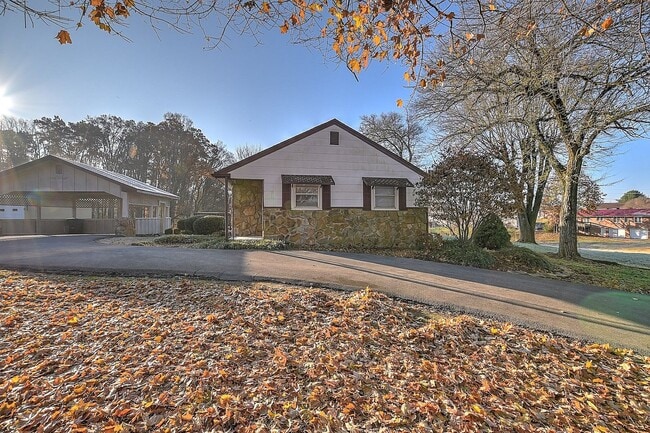 property at 5501 Odd Fellow Rd