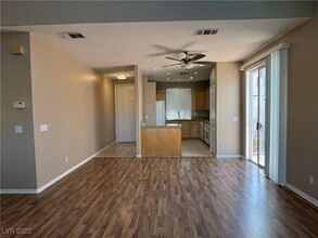 6260 Huntington Ridge Ave in Las Vegas, NV - Building Photo - Building Photo