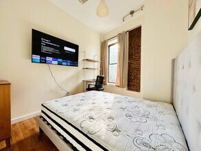 Furnished room/NOT APARTMENT in Brooklyn, NY - Building Photo - Building Photo