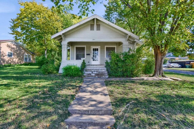 property at 201 N Highland Ave