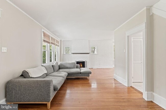 property at 129 Bortondale Rd
