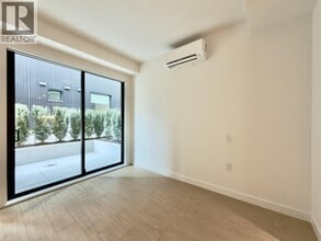 2810-2810 Nanaimo St in Vancouver, BC - Building Photo - Building Photo