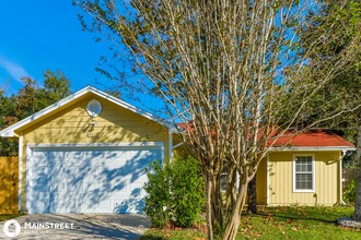 7710 Pepper Cir W in Jacksonville, FL - Building Photo - Building Photo