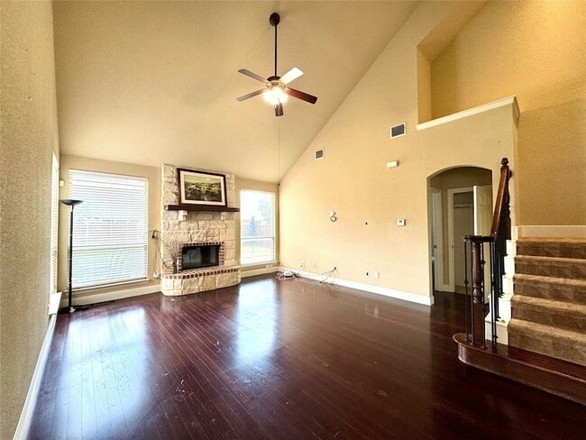property at 3817 Edward Dr