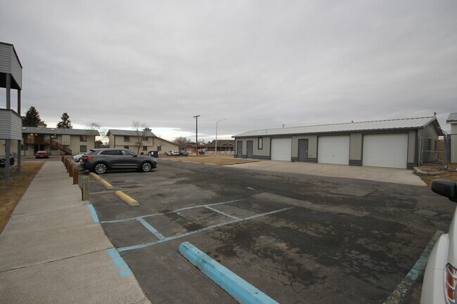 305 46th St N in Great Falls, MT - Building Photo - Building Photo