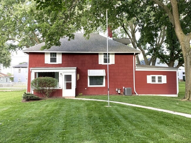 property at 255 Oak St