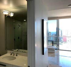 1060 Brickell Ave in Miami, FL - Building Photo - Building Photo