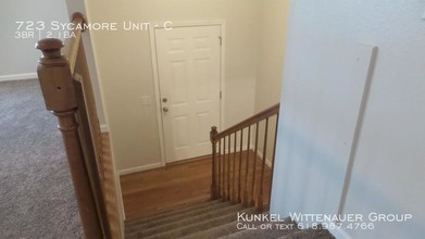 723 Sycamore St-Unit -C in Highland, IL - Building Photo - Building Photo
