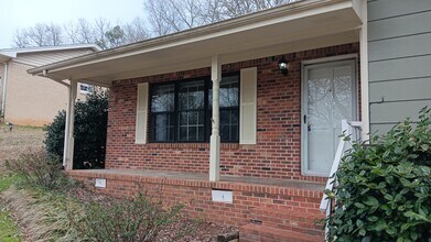 218 Townsend Cir in Ringgold, GA - Building Photo - Building Photo