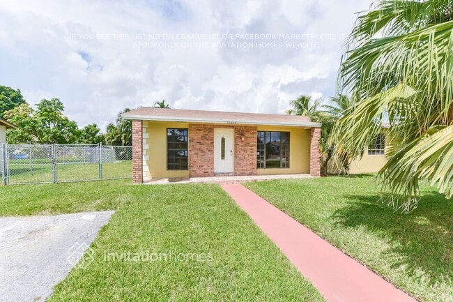 10805 SW 142nd Ln in Miami, FL - Building Photo - Building Photo