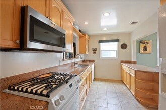 3768 Conquista Ave in Long Beach, CA - Building Photo - Building Photo