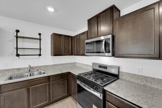 6020 Swift Lariat St in Las Vegas, NV - Building Photo - Building Photo