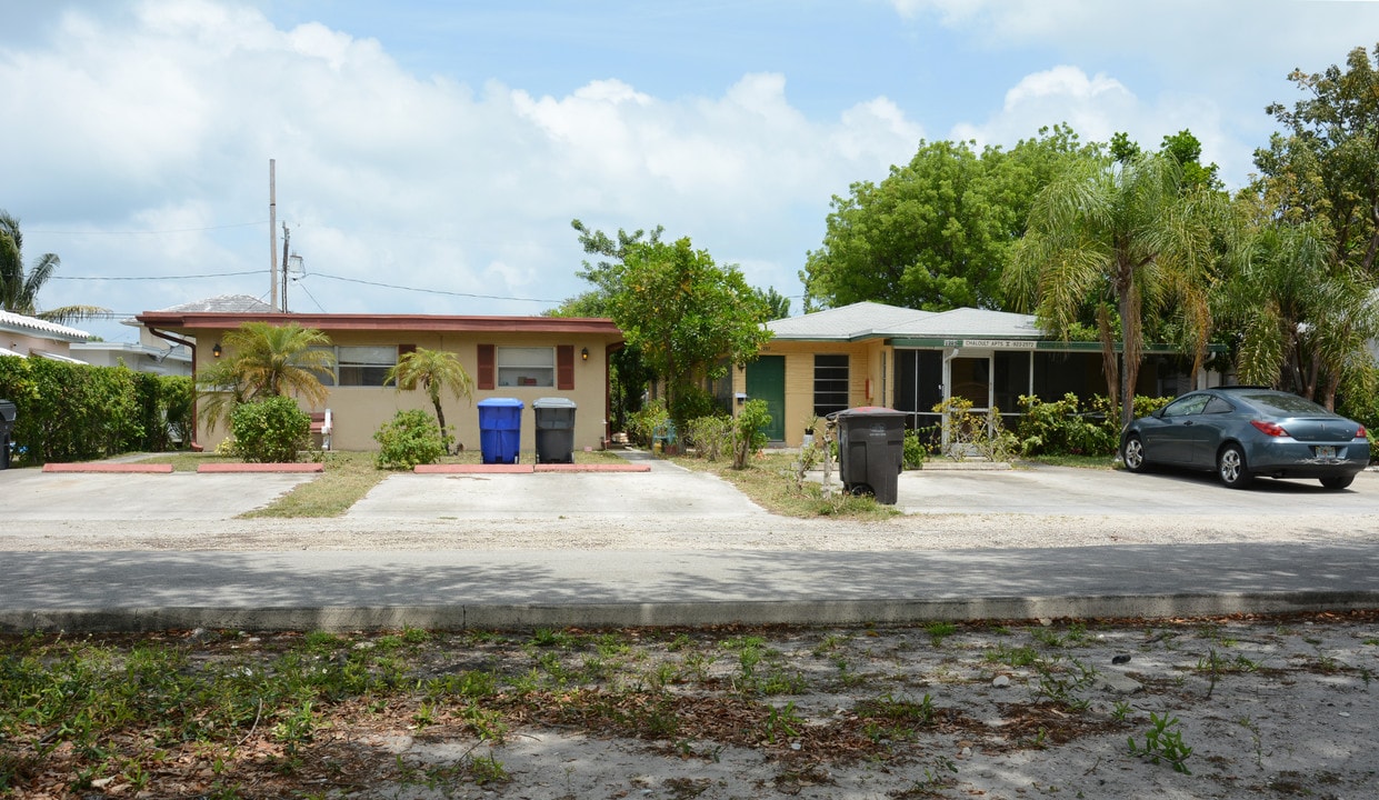 1205 N 17th Ave in Hollywood, FL - Building Photo