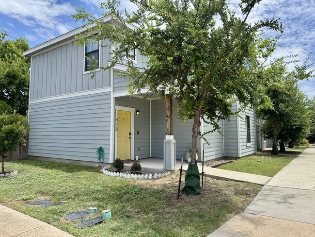 418 Lockhart St in San Antonio, TX - Building Photo - Building Photo