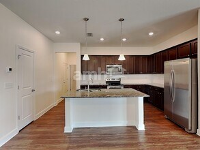 322 Pine Terrace Dr in Ruskin, FL - Building Photo - Building Photo