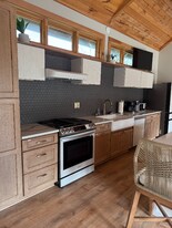 4346 E Becker Rd in Collins, NY - Building Photo