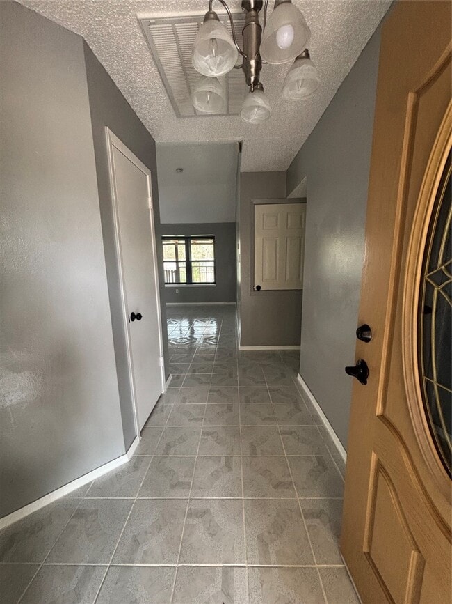 2908 Sandpiper Dr in Baytown, TX - Building Photo - Building Photo