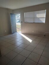 1401 E Sitka St in Tampa, FL - Building Photo - Building Photo