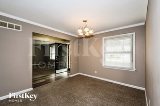 6 Thornton Abby Rd in Florissant, MO - Building Photo - Building Photo