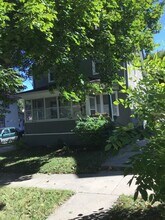 131 N Chicago Ave in Rockford, IL - Building Photo - Building Photo