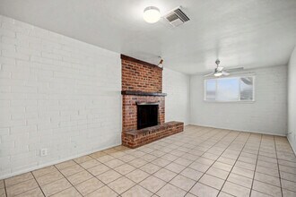 3926 E Camino de Palmas in Tucson, AZ - Building Photo - Building Photo