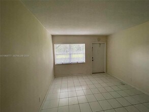 1450 Atlantic Shores Blvd in Hallandale Beach, FL - Building Photo - Building Photo