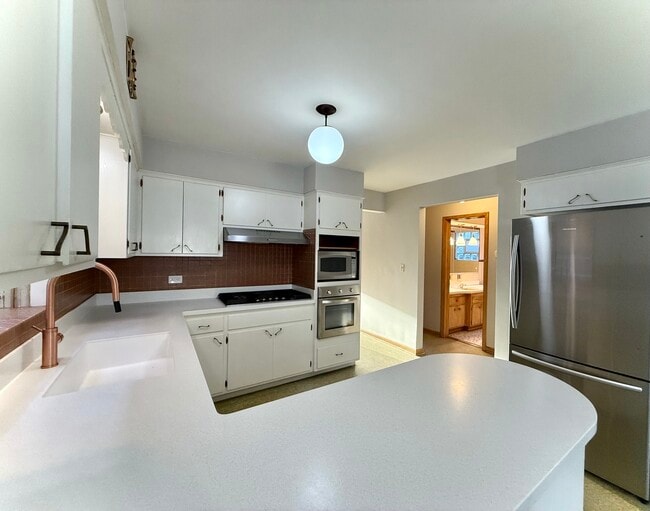 2631 N 74th Ave in Elmwood Park, IL - Foto de edificio - Building Photo