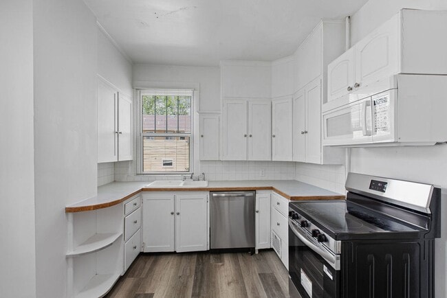 property at 1615 11th Ave