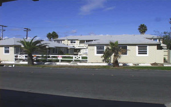 Pacific Place in Oceanside, CA - Building Photo - Building Photo