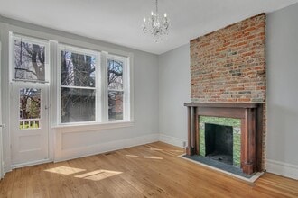 4925 Magnolia Ave in St. Louis, MO - Building Photo - Building Photo