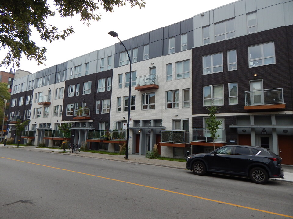 3630 Sainte-Catherine Rue E in Montréal, QC - Building Photo