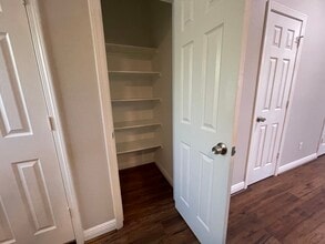 5011 Mallow St in Houston, TX - Building Photo - Building Photo