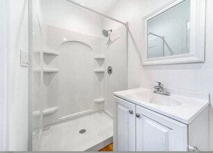 554 N Cambridge St in Orange, CA - Building Photo - Building Photo