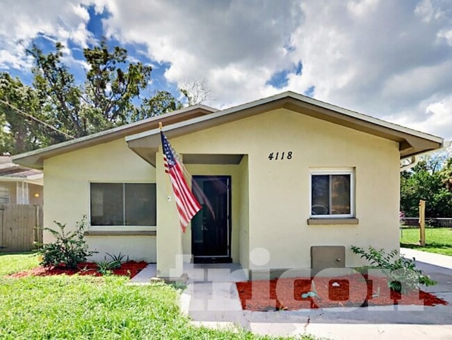 property at 4118 W La Salle St